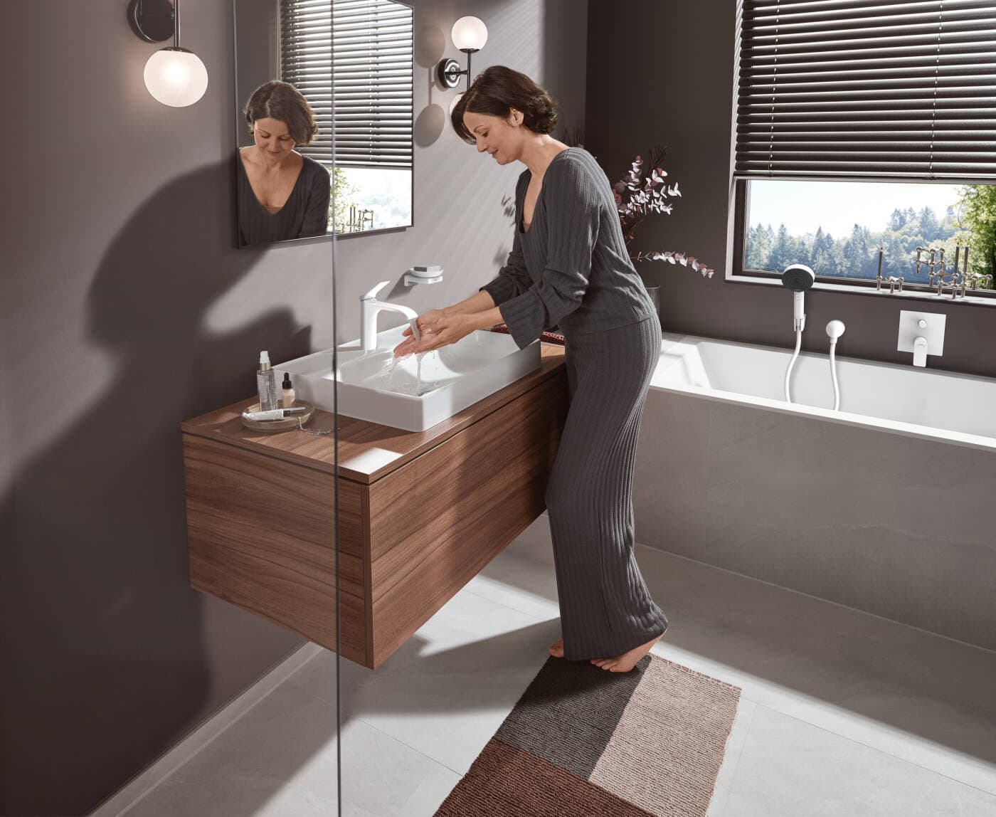 Mitigeur de lavabo Hansgrohe Vivenis 110 avec tirette et vidage en blanc mat - vue 4
