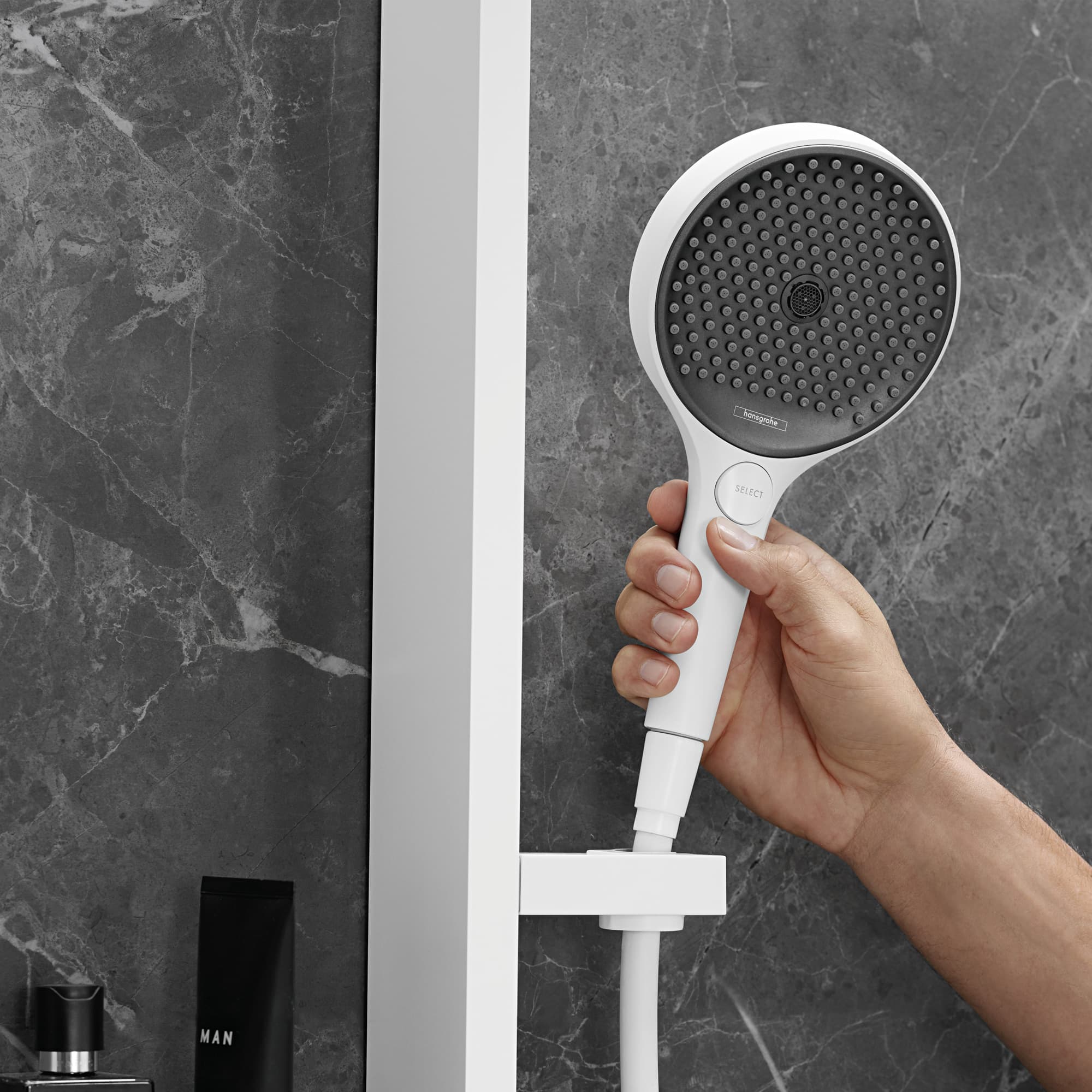 Colonne de douche Showerpipe Hansgrohe Rainfinity 360 1 jet pour installation encastrée en blanc mat - vue 7