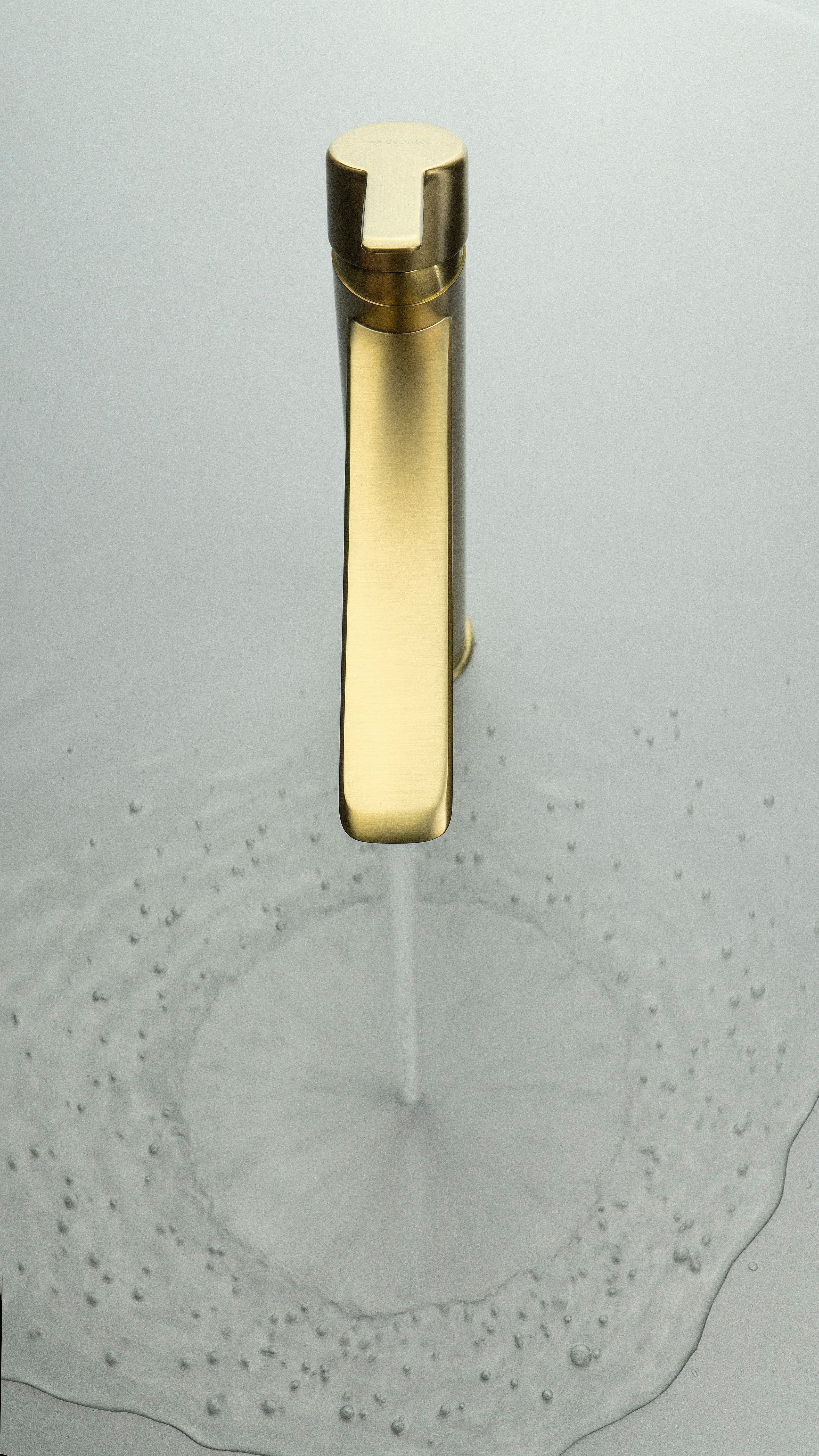 Mitigeur de lavabo rehaussé Deante Arnika 225 sans bonde en PVD or brossé - vue 7