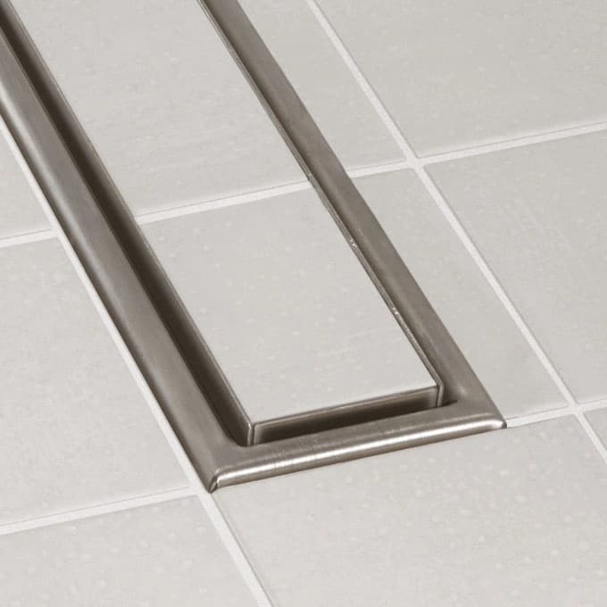 Canivelle de douche Wirquin Venisio Expert 70 cm avec grille réversible prêt à carreler​ ou en acier inoxydable brossé - débit d'évacuation 79 L/min - vue 5