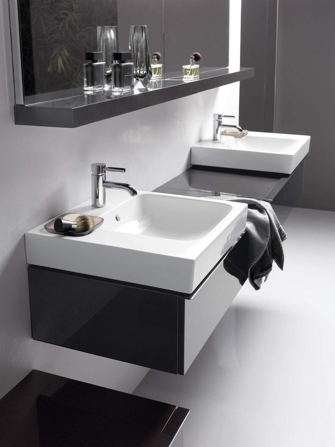 Meuble bas Geberit / Keramag iCon avec deux lavabos Geberit iCon 50 cm avec deux tiroirs et espace de rangement en platine laqué ultra-brillant