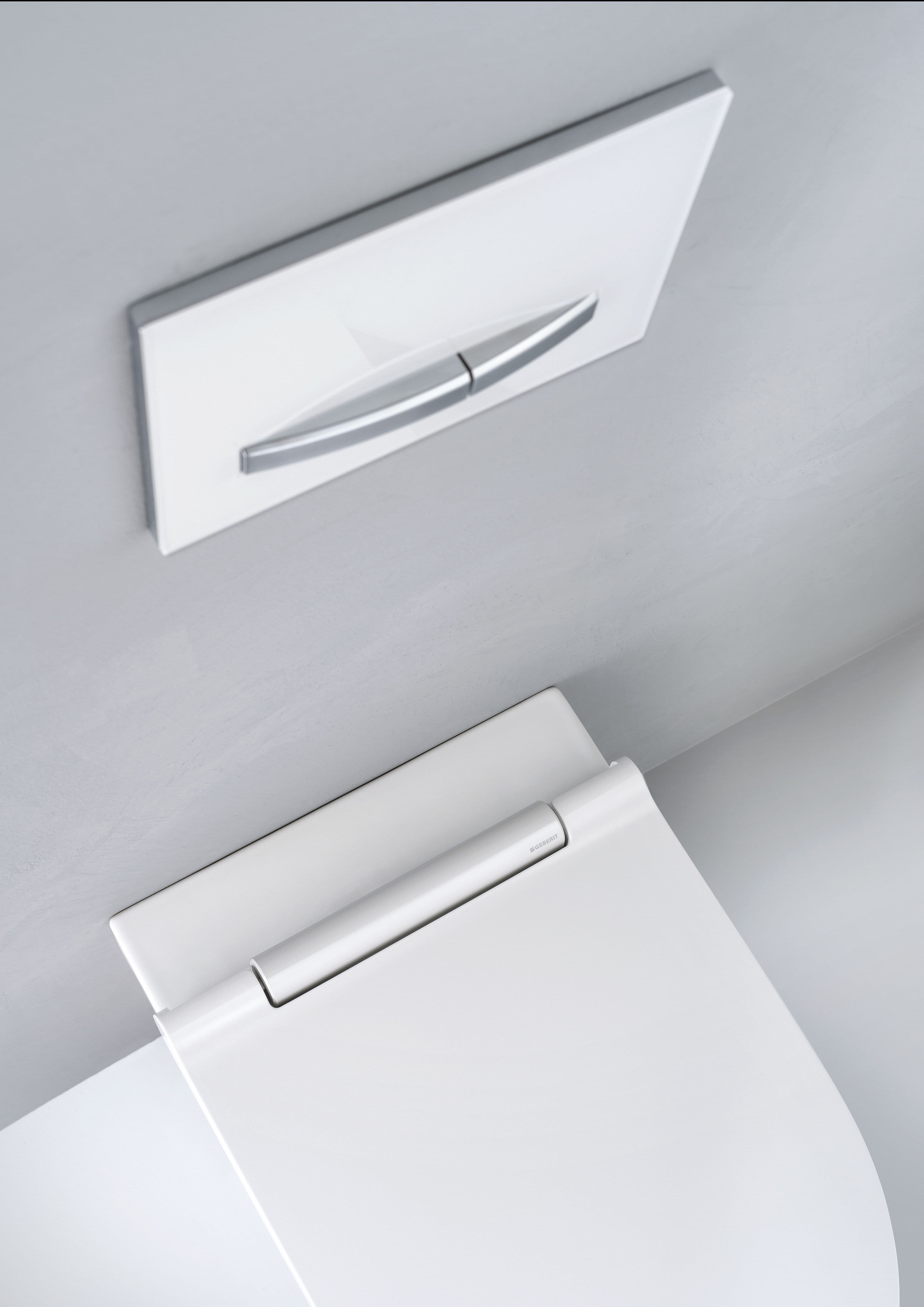Pack cuvette suspendue Geberit One carénée TurboFlush KeraTect® avec fixations cachées et abattant à abaissement automatique déclipsable antibactérien blanc - vue 5